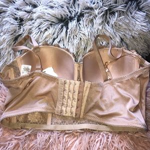 AKIRA Tops - 🥂BRAND NEW🥂 Bustier Top AKIRA Tops - 🥂BRAND NEW🥂 Bustier Top